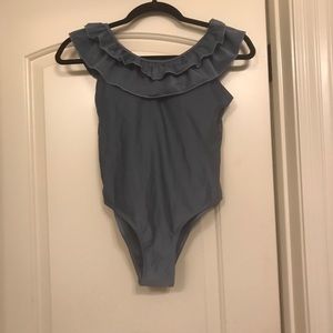 Backless swimsuit
